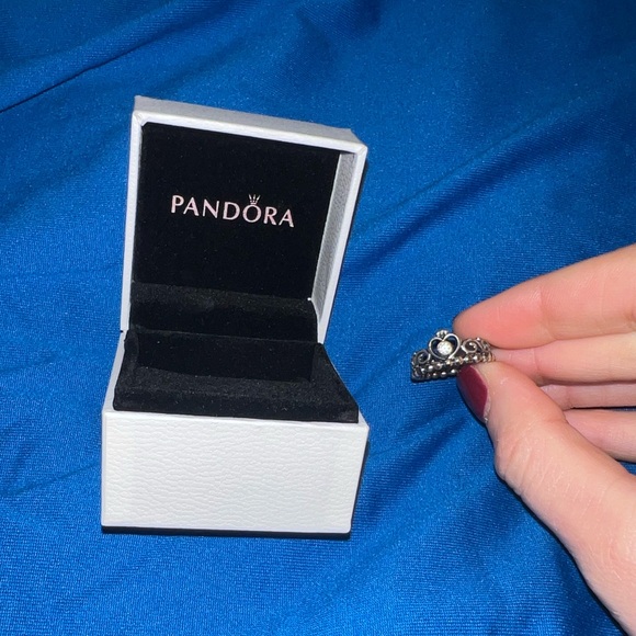 Pandora my Princess Tiara ring with box - Picture 2 of 7